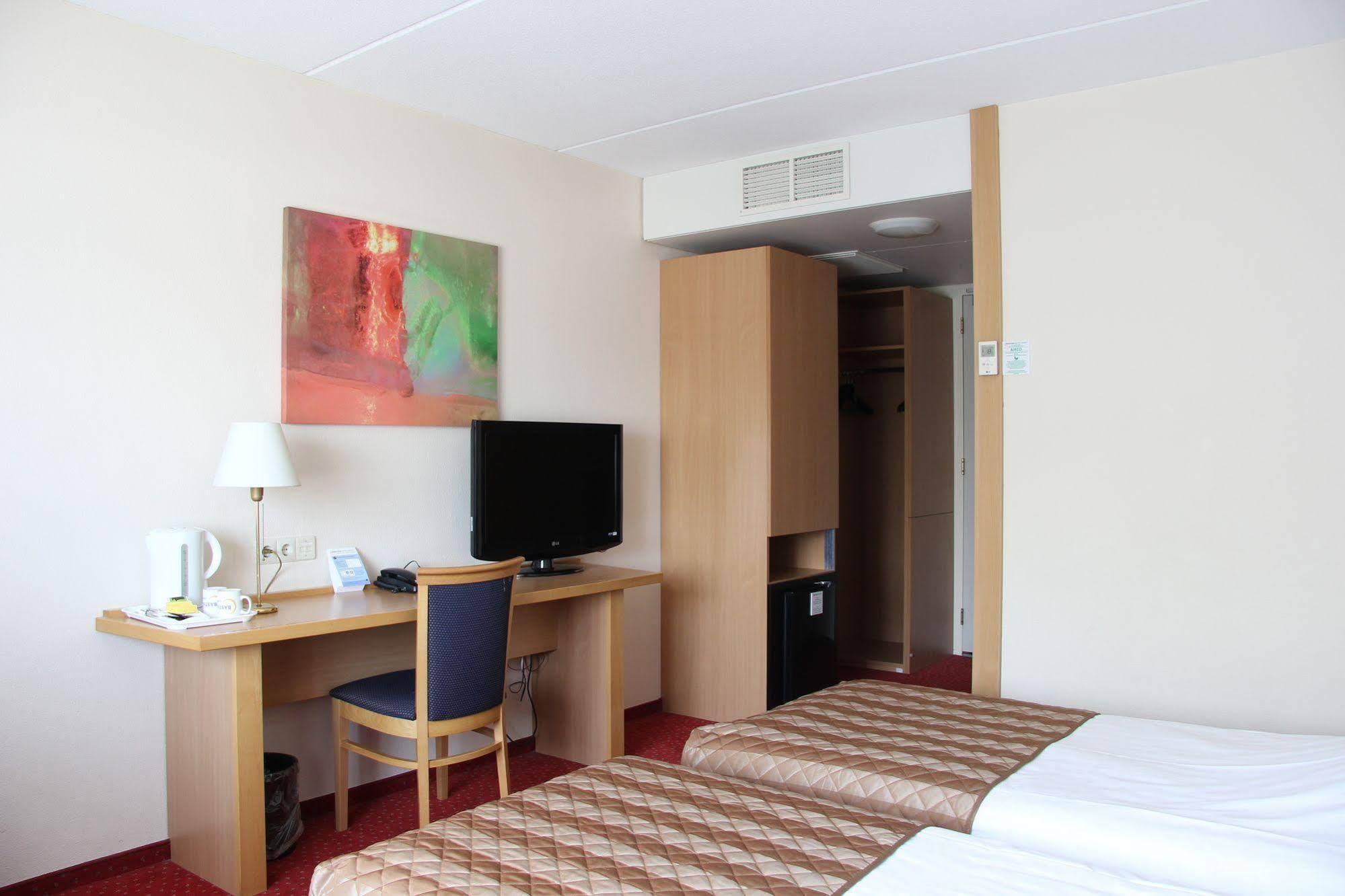 Bastion Hotel Amsterdam Amstel Exterior photo